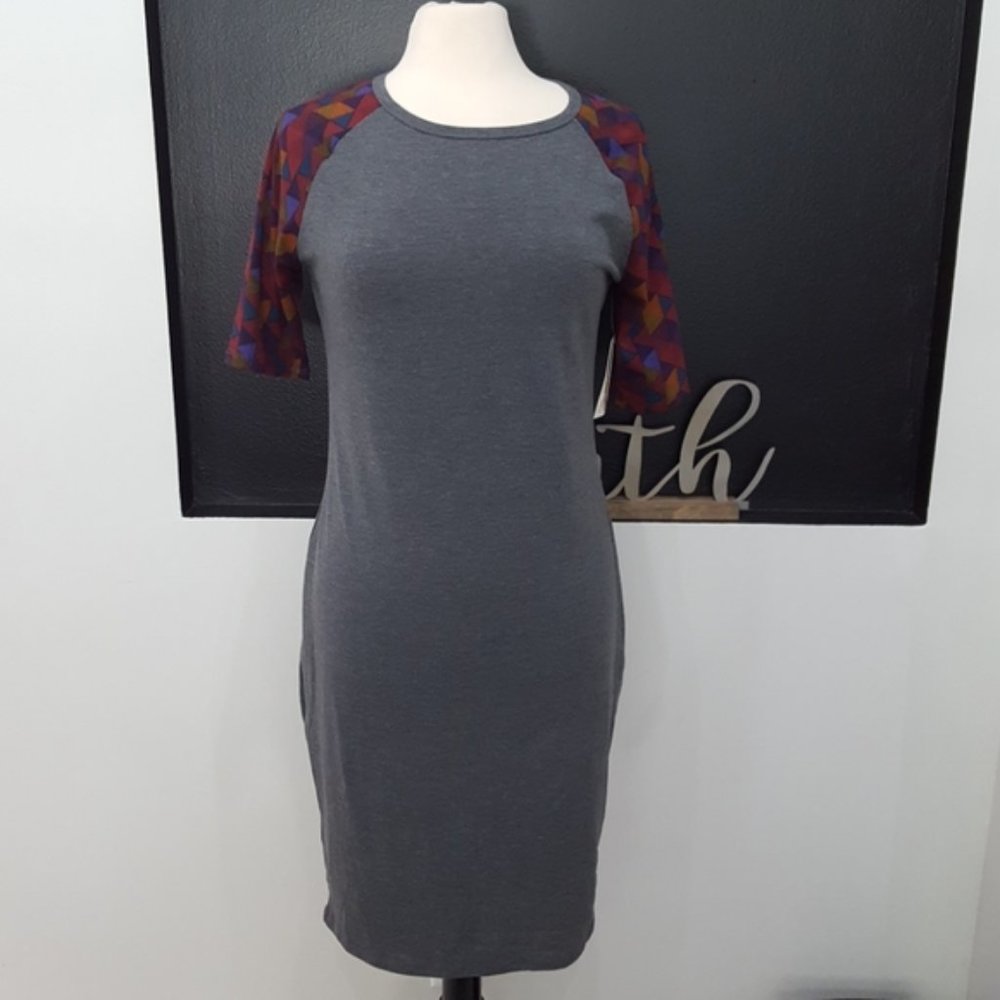 LuLaRoe Julia gray t-shirt dress with geometrical print sleeves
